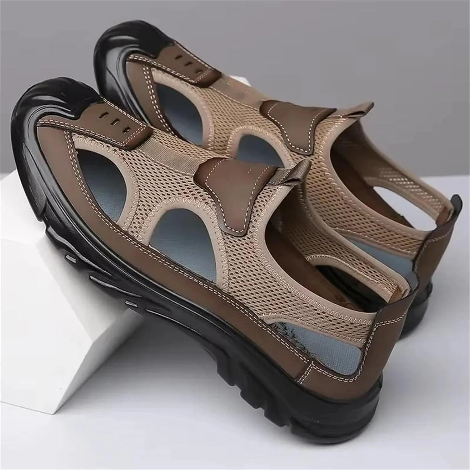Men's Lightweight Sneakers - Non-Slip Breathable Casual Sports Shoes