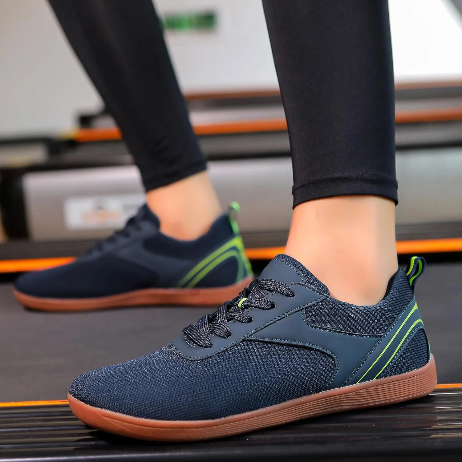 Men's Sneakers Couple Mesh Sports Casual Shoes Breathable Flat Bottom Lightweight Plus Size Comfortable Walking Shoes