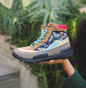 Hiking Essential Flutterby Trekk Boot