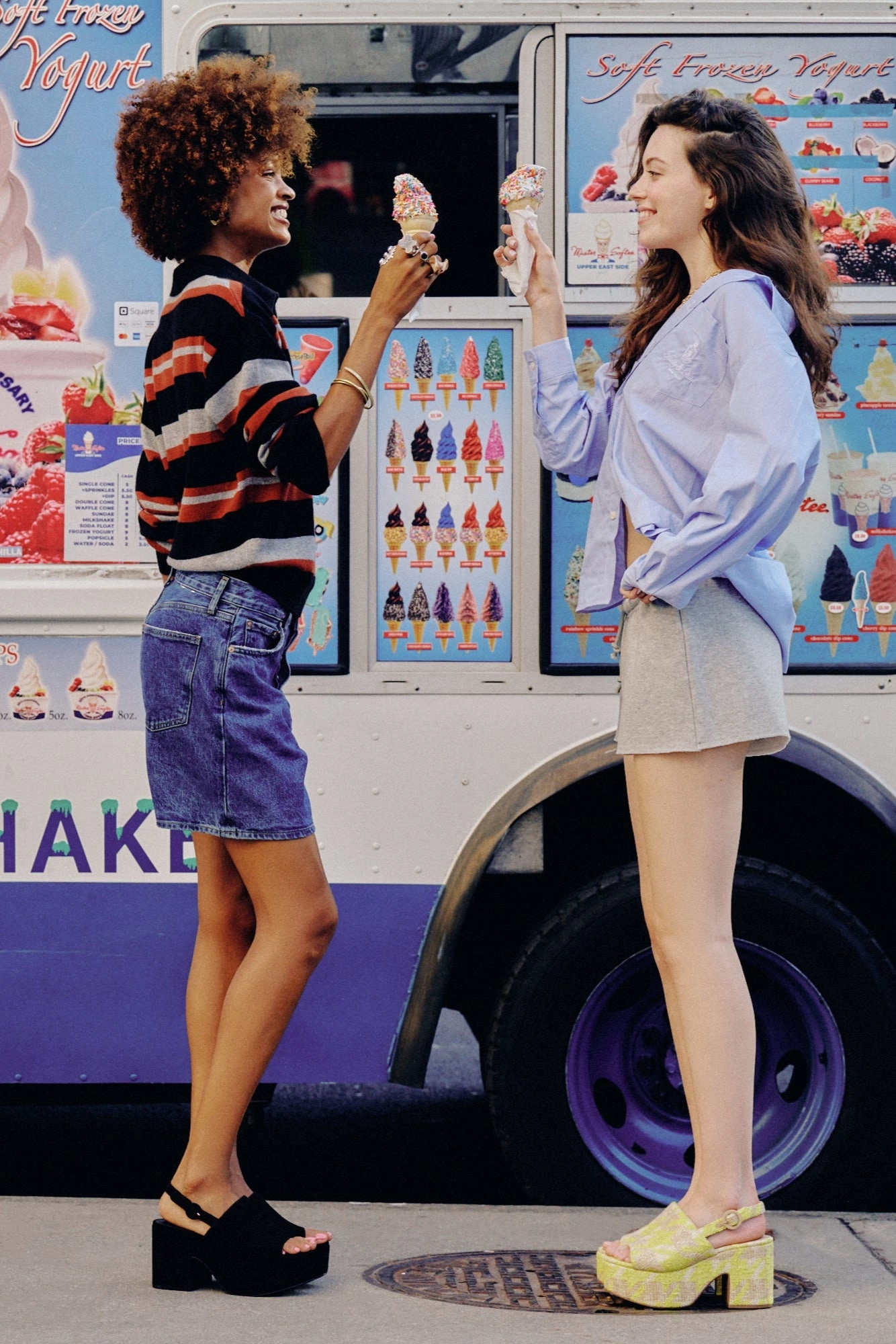 Flexible Outdoor Shoes Breathable Travel Sandals Modern Performance Miso Platform Sandal In Black Suede