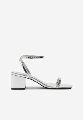 design Low Impact Landing Design Kendall Sandal