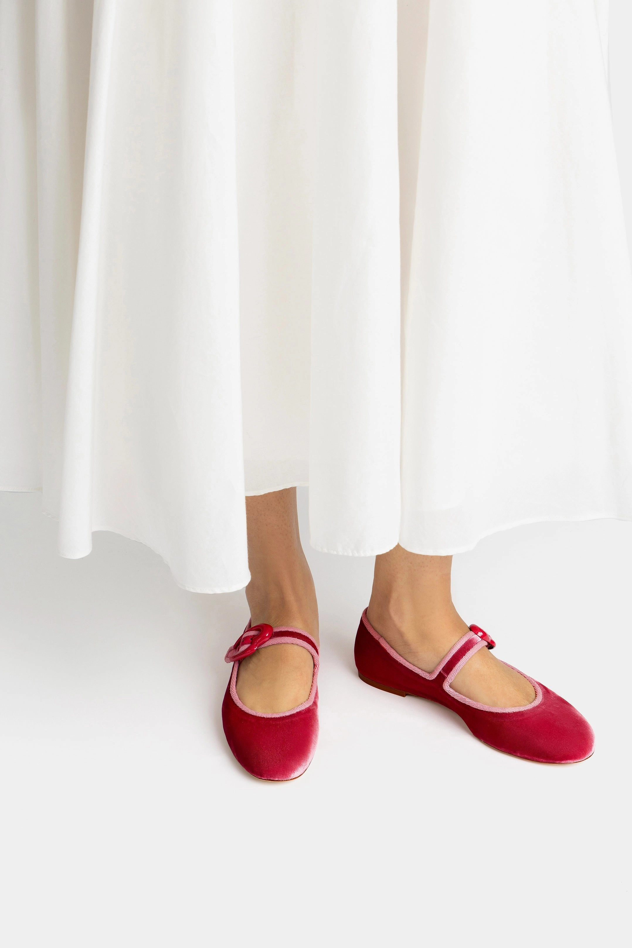Comfortable Footbed Elegant Slip-ons Verona Ballet Flat In Lampone Velvet