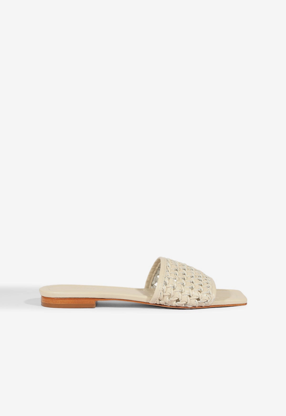 Ultra Light Trail Running Good Traction Juliet White Leather Flat Sandal