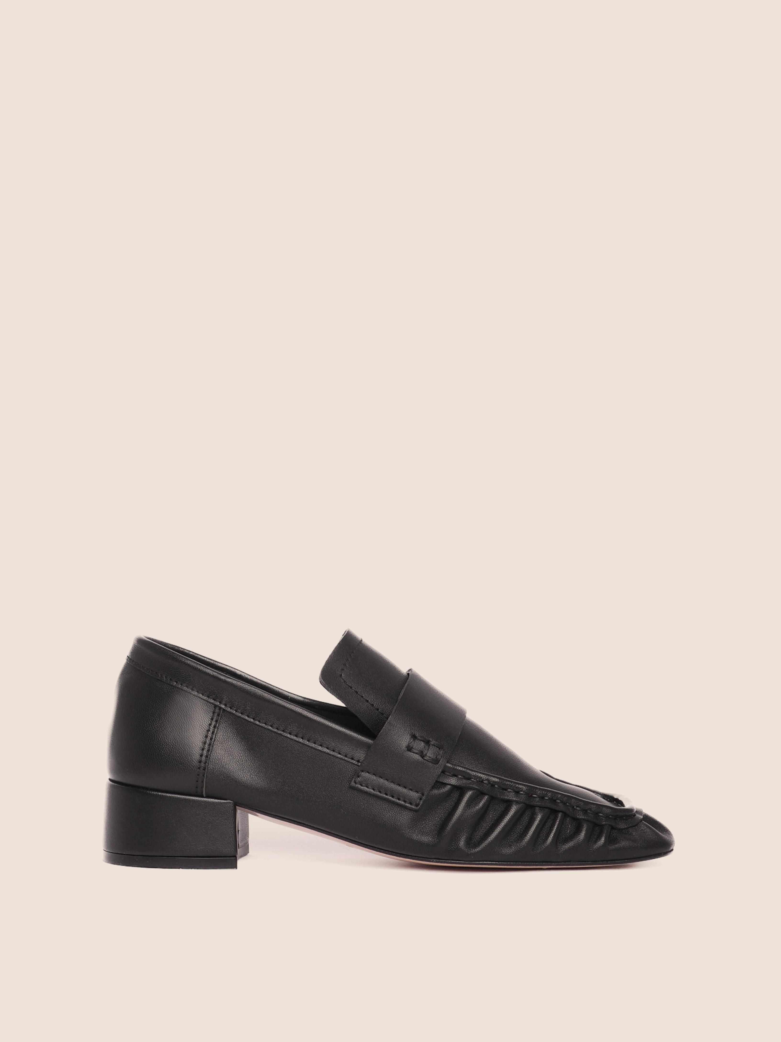 Stream Path Navas Black Loafer