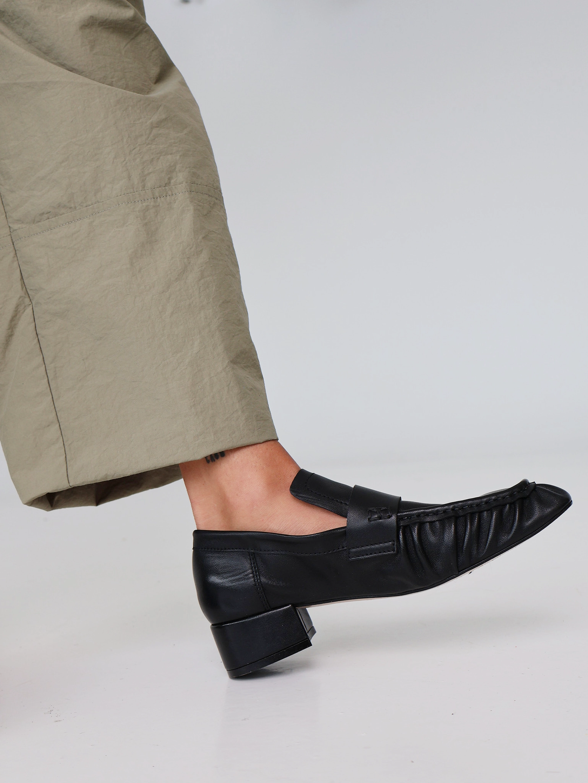 Navas Black Loafer Casual Elegant Style