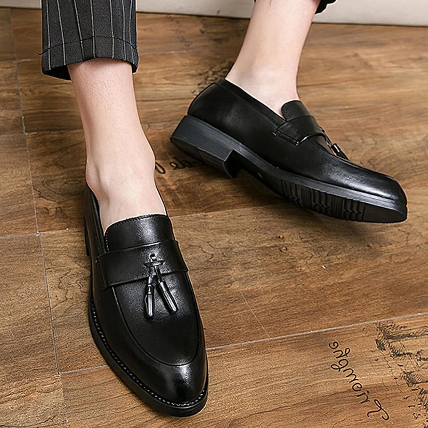 NELSBREXMen'S Leather Chunky Heel Dress Loafers Retro Pointed Tassel Breathable Non-Slip Slip-On Business Wedding Formal Shoes