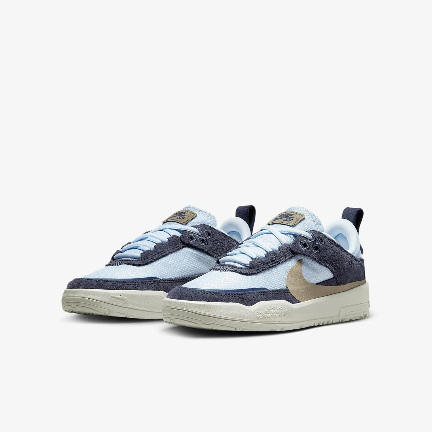 Nike SB Day One Big Kids' Skate Shoes (FN4210-402, Thunder Blue/Blue Tint/Sail/Khaki)