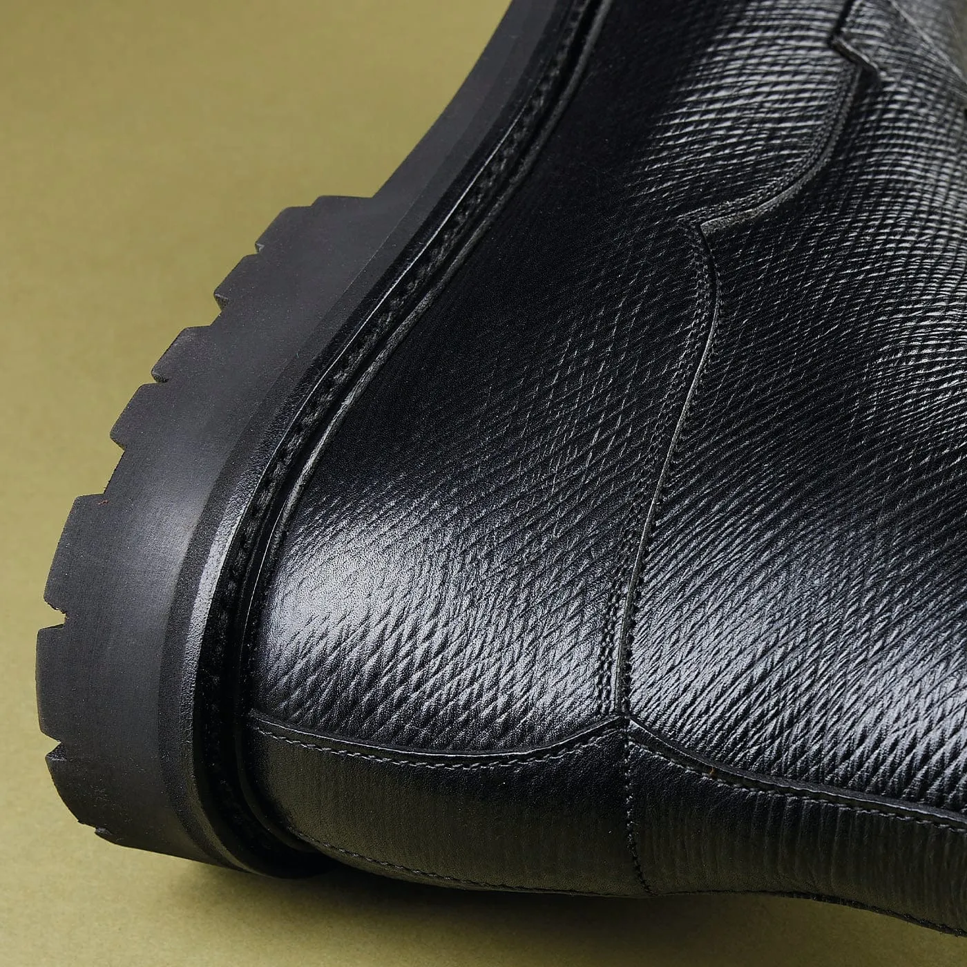 Grizedale Black Russian Grain Durable Shell Hiking Trails