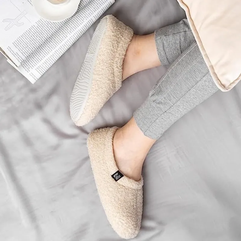 Non Slip Cozy Indoor Slippers