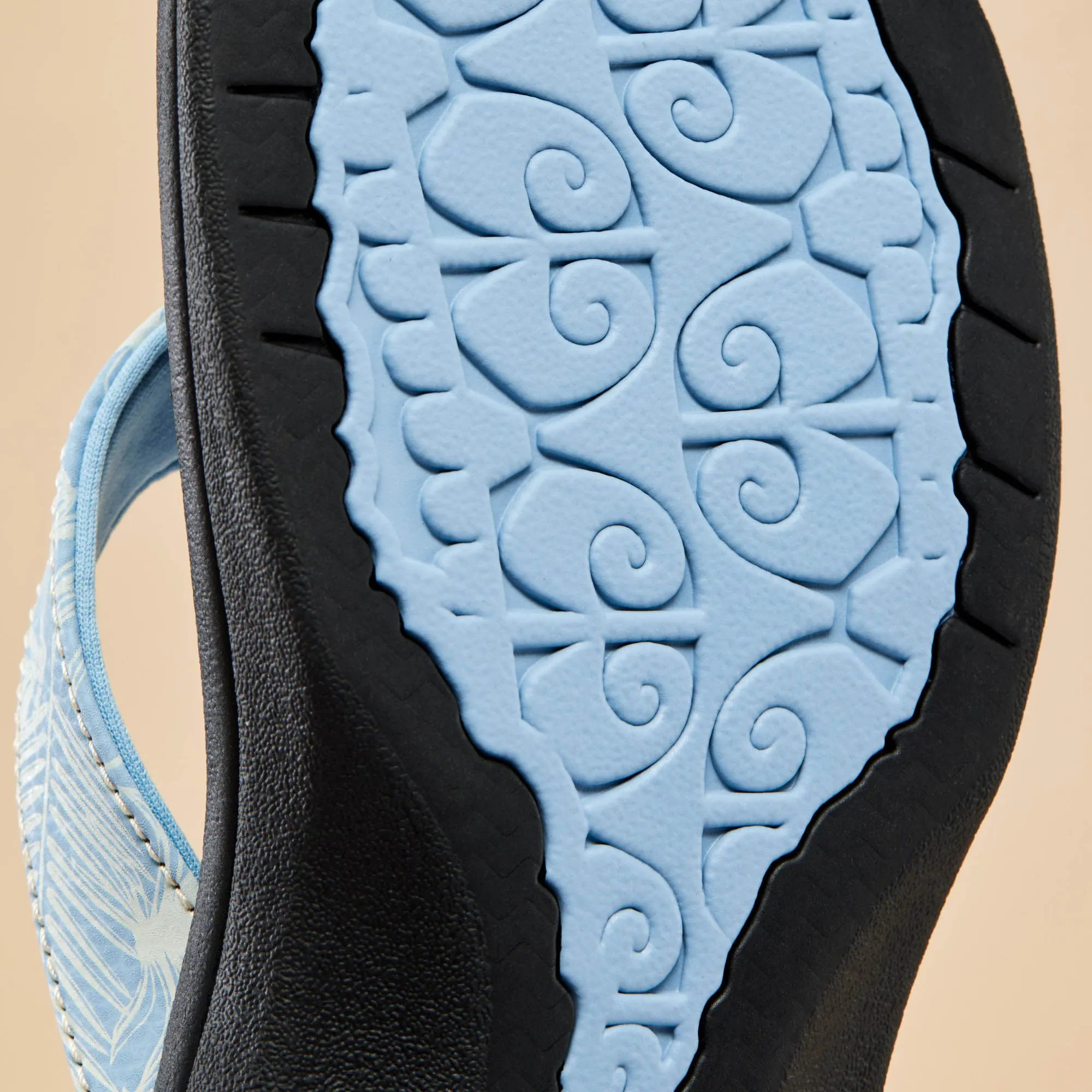 ‘Ohana - Pale Blue / Black