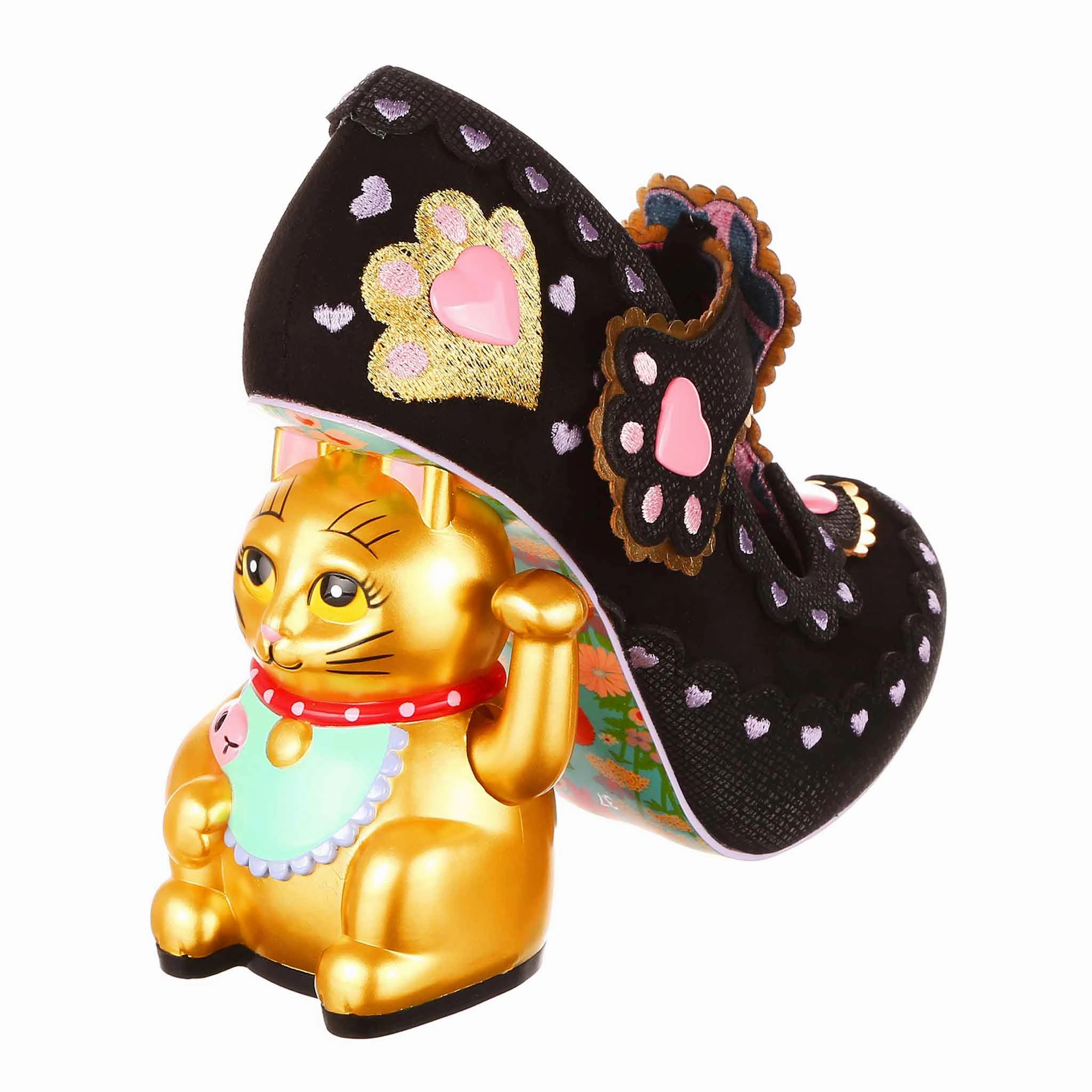 Eye Catching Fashionable Style Pretty Paws