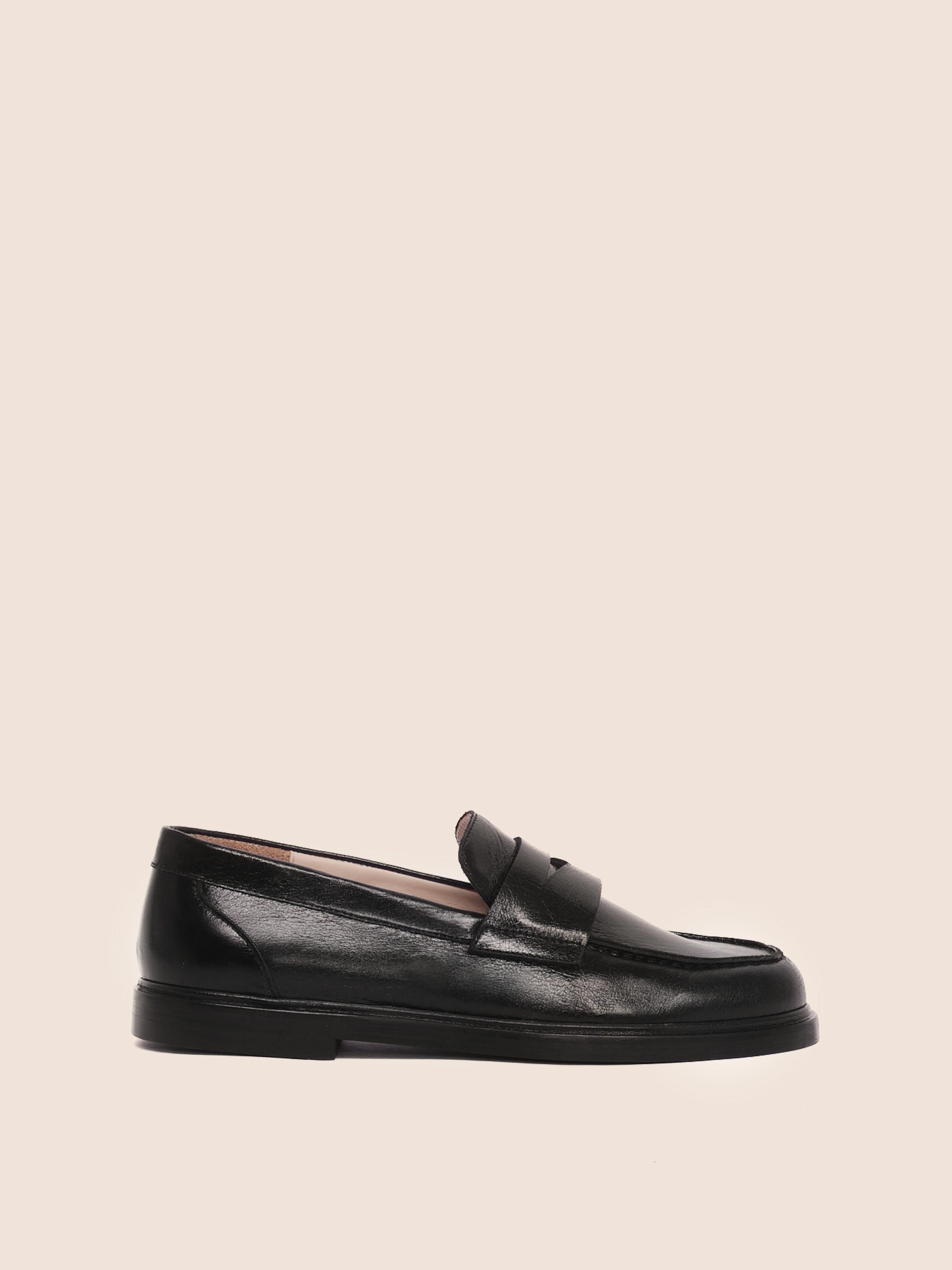 Peak Path Metal Buckle Orio Black Loafer