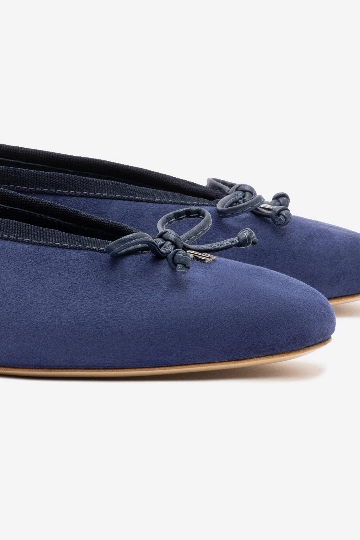Smooth Cushion Everyday Go Pavlova Ballet Flat In Indigo Suede