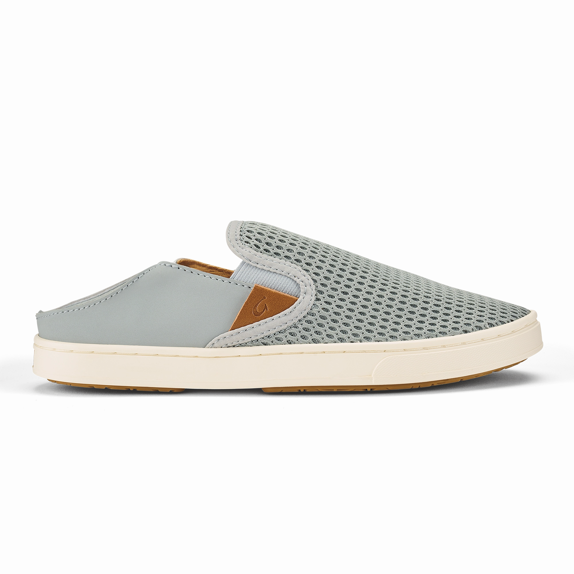 Pehuea - Pale Grey Quick Travel Simple Walk Fit