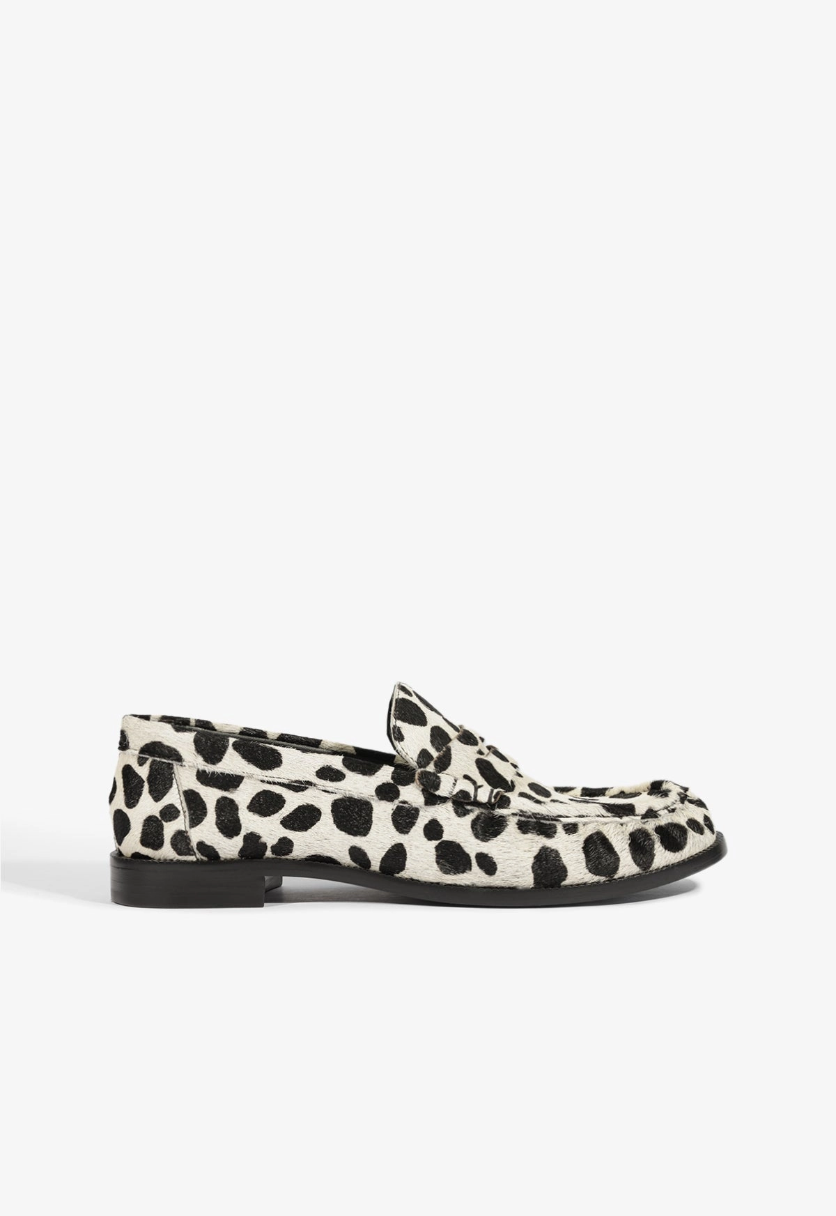 Tyche Calf Hair Flat Field Fast