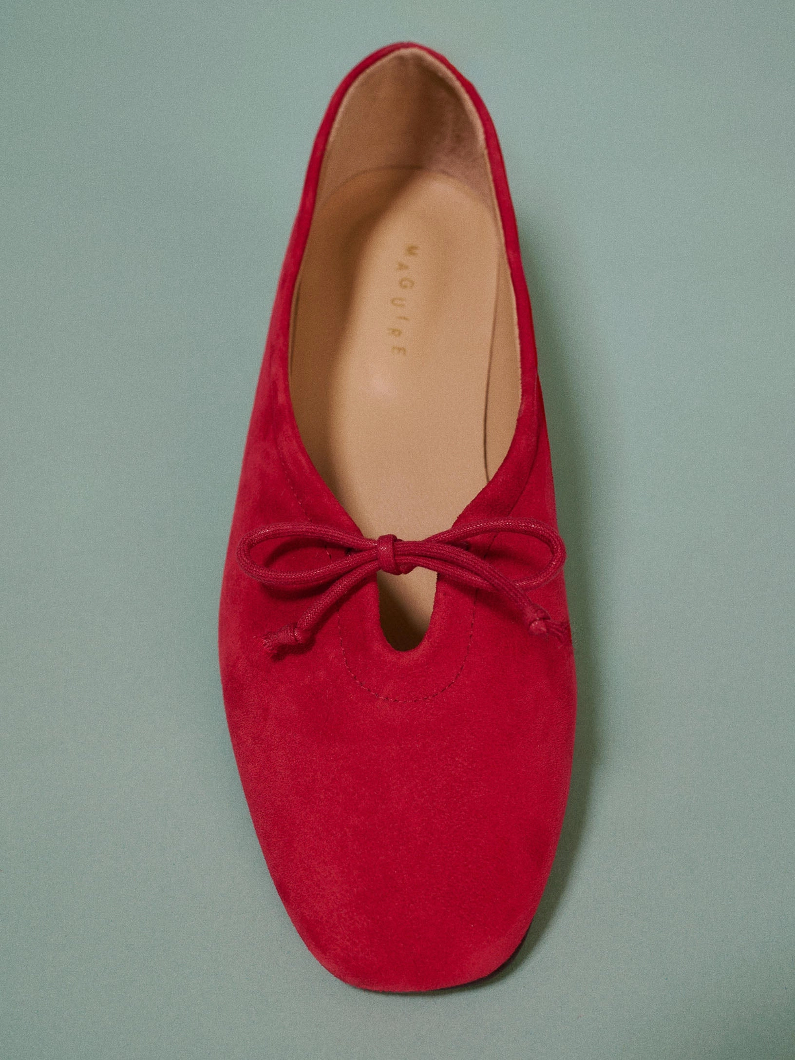 Relax Vibe Prato Cherry Suede Ballerina