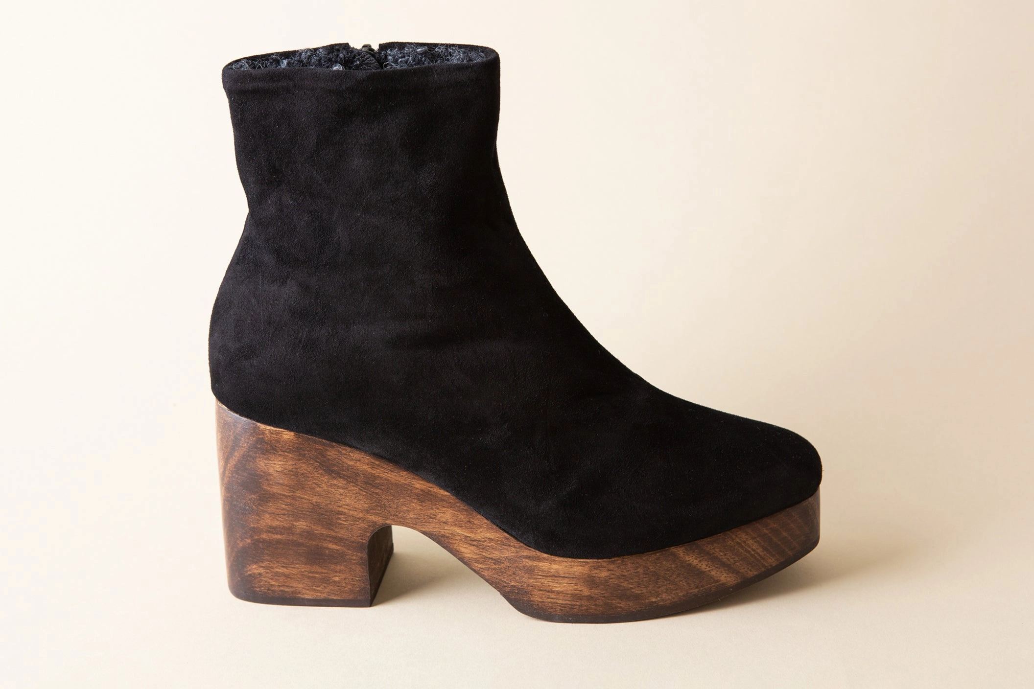 ELIANNA Charity Chic