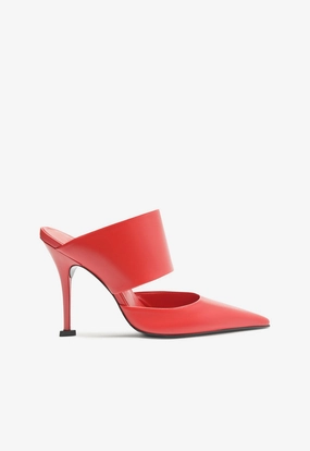 Quereda Leather Pump Foam Base Climb Strong