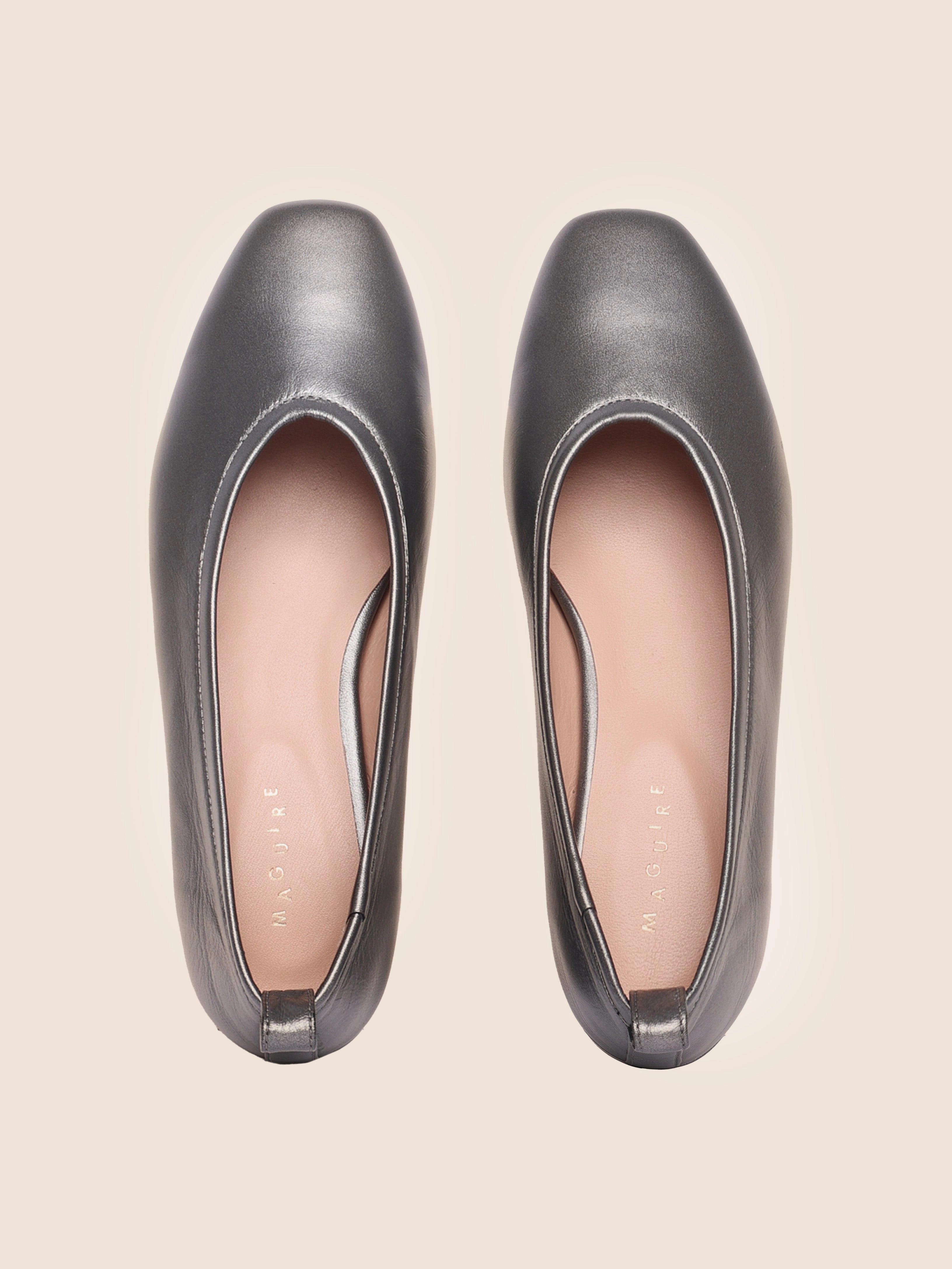 Car trip Torza Grey Ballerina