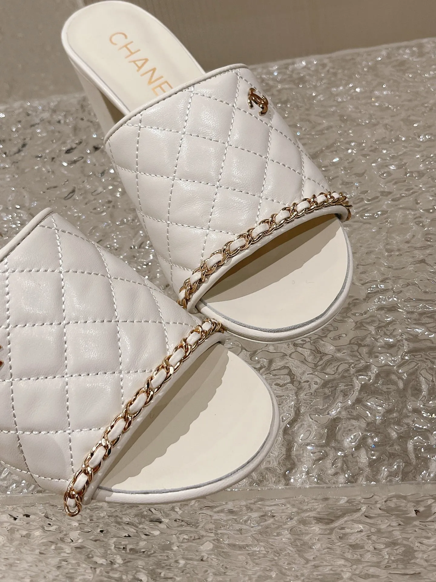SE1115 CC Sandals / Size4-10