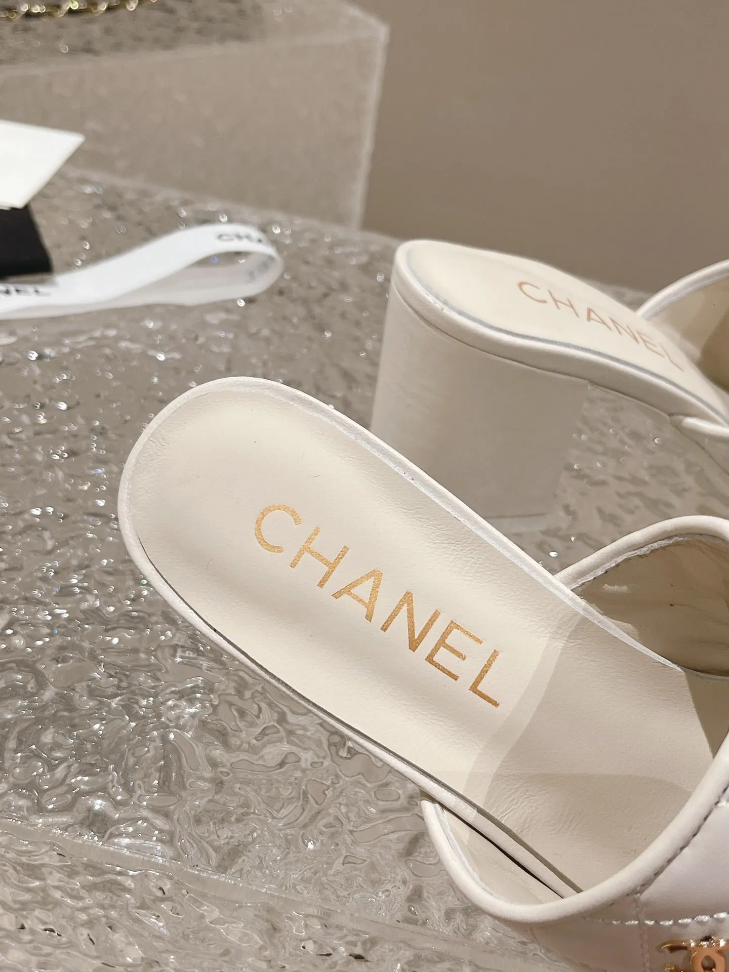 SE1115 CC Sandals / Size4-10