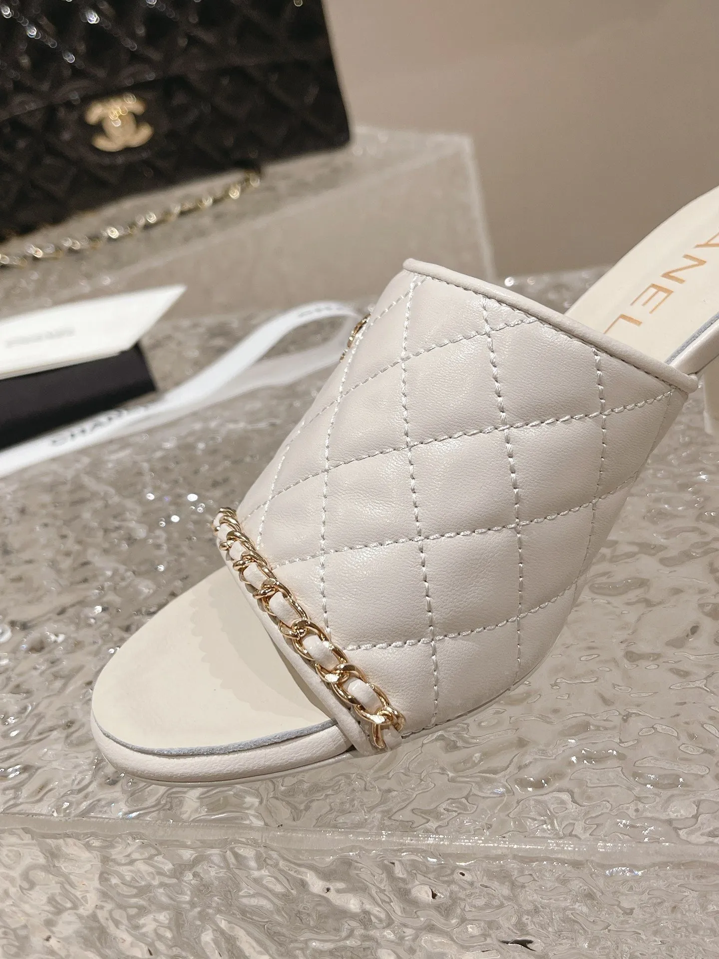 SE1115 CC Sandals / Size4-10