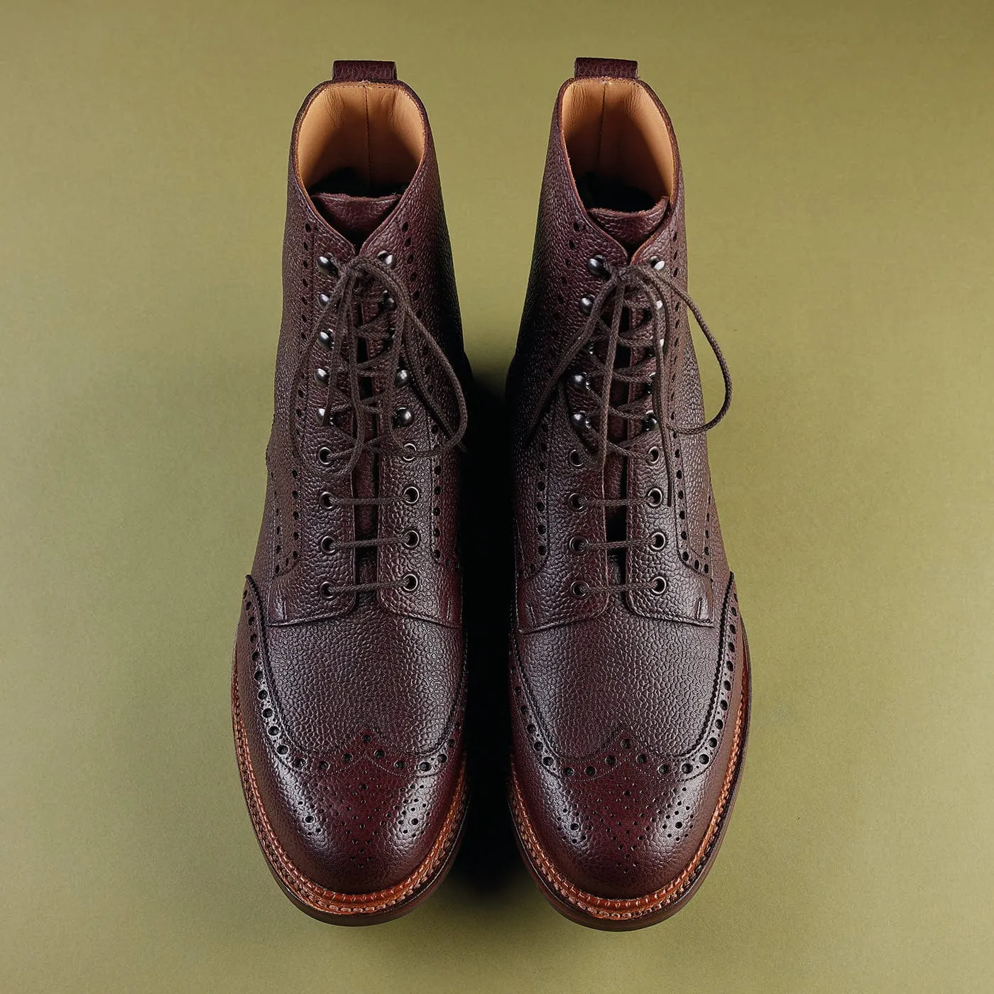 Islay Oxblood Zug Grain Customizable Fit Features