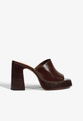 Trendy Vibe Rowan Leather Sandal