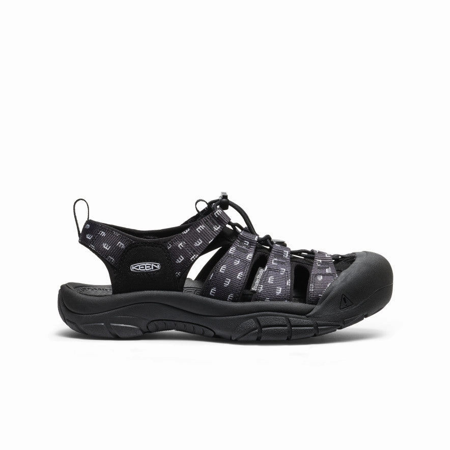 Men's Newport Retro Sandal x ??tudes Studio  |  Etudes Black Easy Clean Surface Pink Sweet