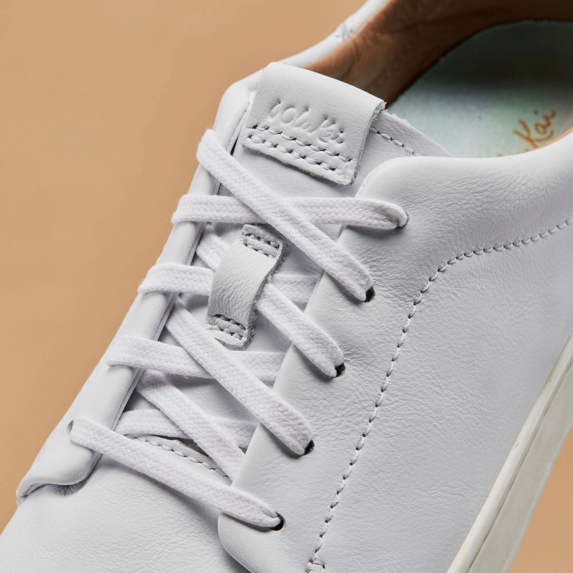 Comfort Pehuea L?? ??Ili - White