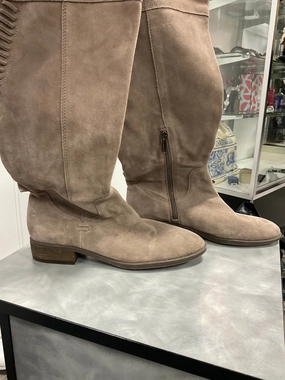 Secure fit Boots Knee Heels By Vince Camuto In Taupe, Size: 9.5