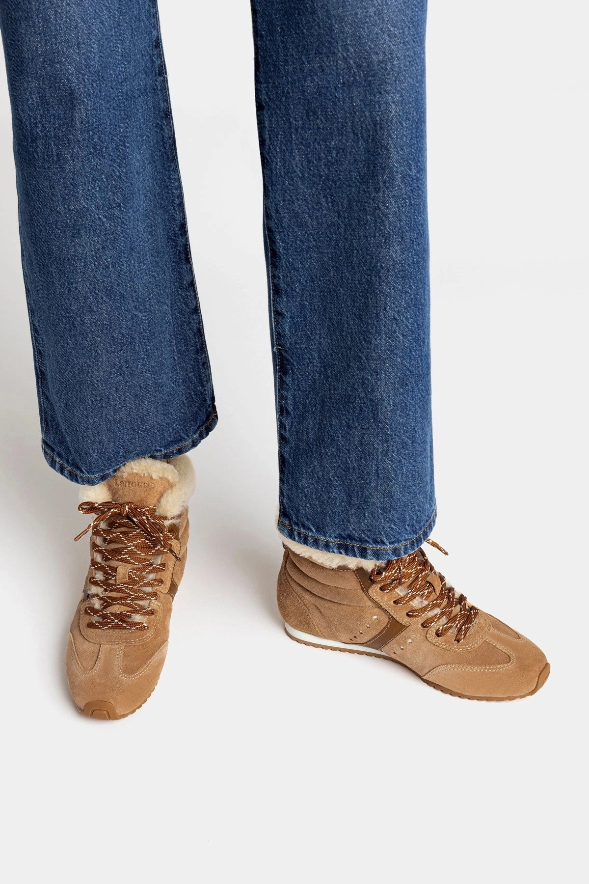 Stella Mid Sneaker In Peanut Suede And Natural Shearling All-day style