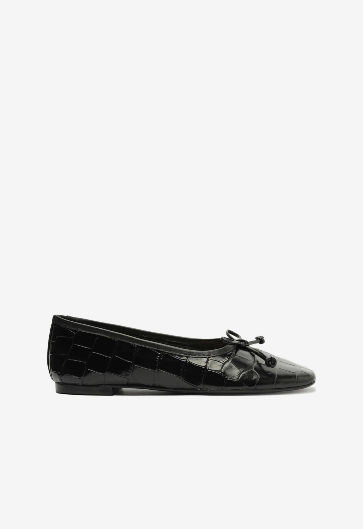 Court Grip Arissa Black Leather Ballet Flat