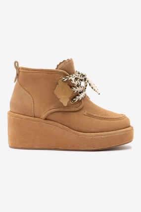Thick sole Chani Wedge In Peanut Suede Footbed Design