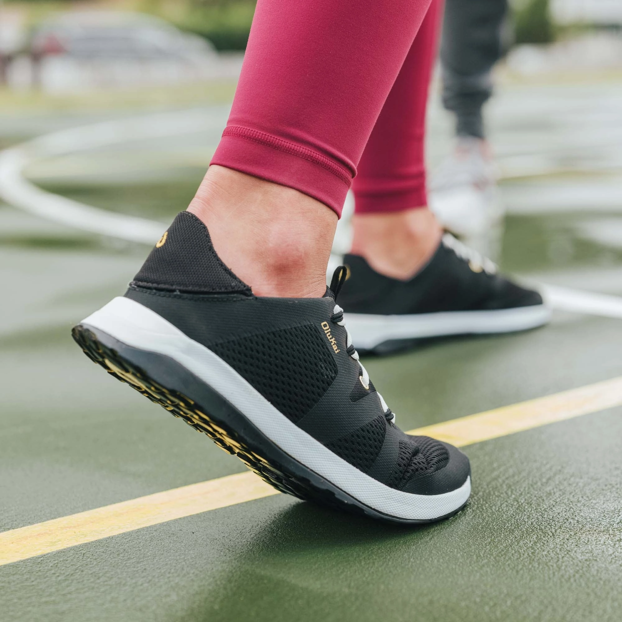 Smooth Zone Slip Comfort Walk Huia - Black