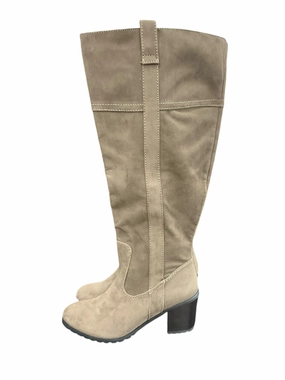 Flexible Shank Low Profile Urban Commute Boots Knee Heels By Lane Bryant In Taupe, Size: 9