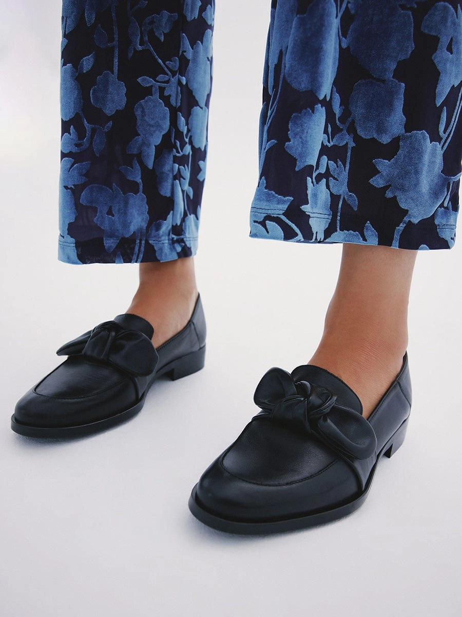 Valencia Black Leather Loafer Cozy Design Urban Explorer Shoes