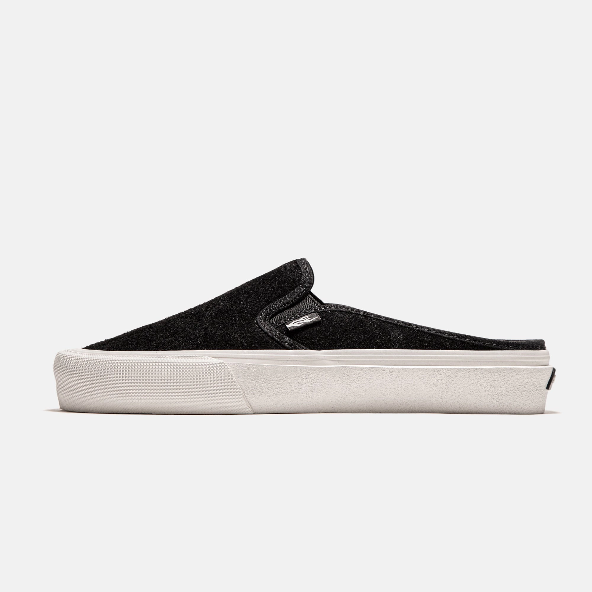 Supportive Core Active People Zip Up VENTURA MULE - BLACK