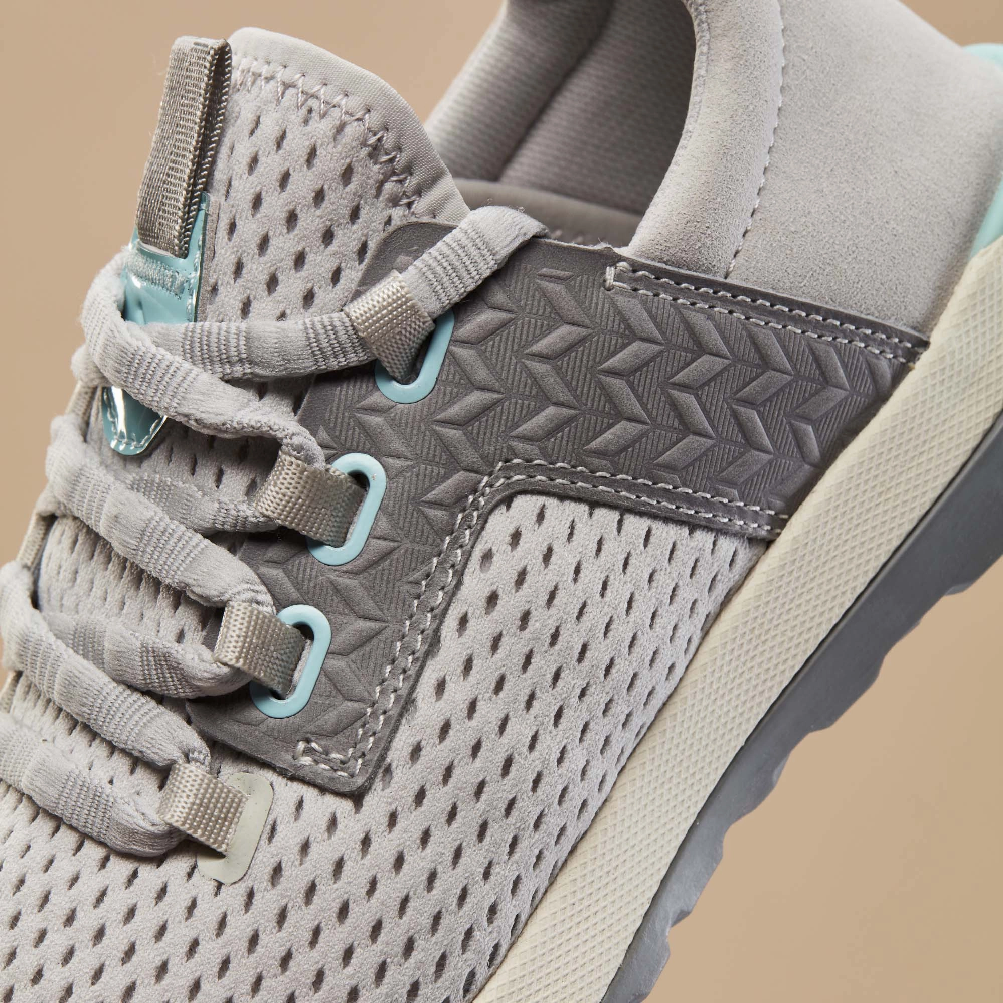 Wailuku - Mist Grey Secure Shock Absorbing