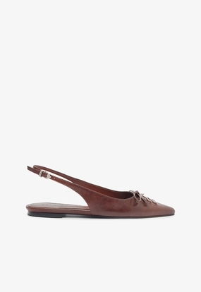 Beach Vibe Wardrobe Base Cady Flat