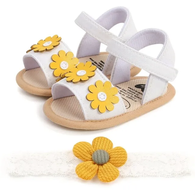 Winnie Baby Girls' Sandals