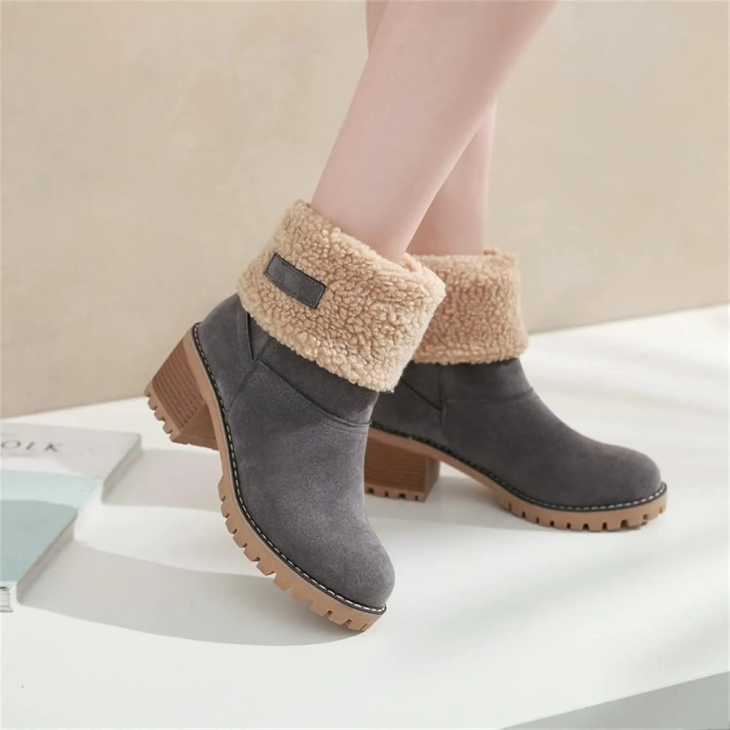 Winter Boots For Women 2024 Snow Boots Mid Calf Anti-slip Outdoor Comfortable Warm Fur Lined Slip On Short Booties