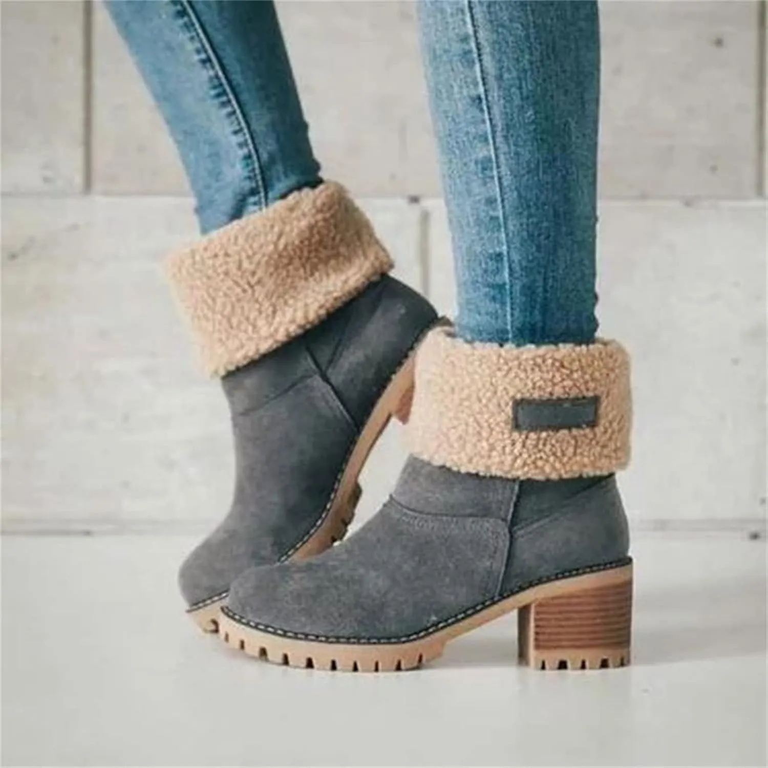 Winter Boots For Women 2024 Snow Boots Mid Calf Anti-slip Outdoor Comfortable Warm Fur Lined Slip On Short Booties