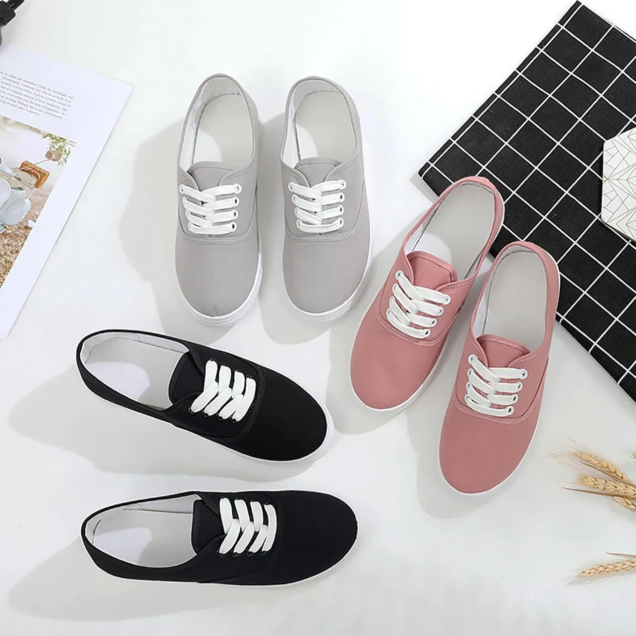 Women Canvas Sneakers Cute Walking Shoes Classic Canvas Shoes Comfort Lace Up Tennis Shoes Lightweight Textile Flats Shoes Foam Flat Shoes Biscuit Shoes