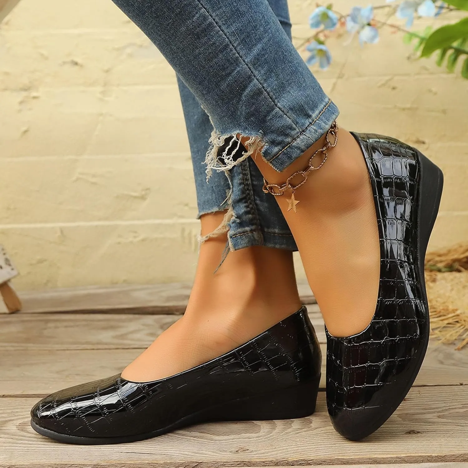 Womens Sandals Pointed Toe Closed Toe Suede Wedge Heels Thick Sole Adjustable Buckle Wedge Platform Sandals Slides
